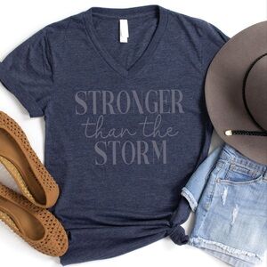 Love in Faith “Strong Than The Storm” Navy V-Neck Shirt Size Small